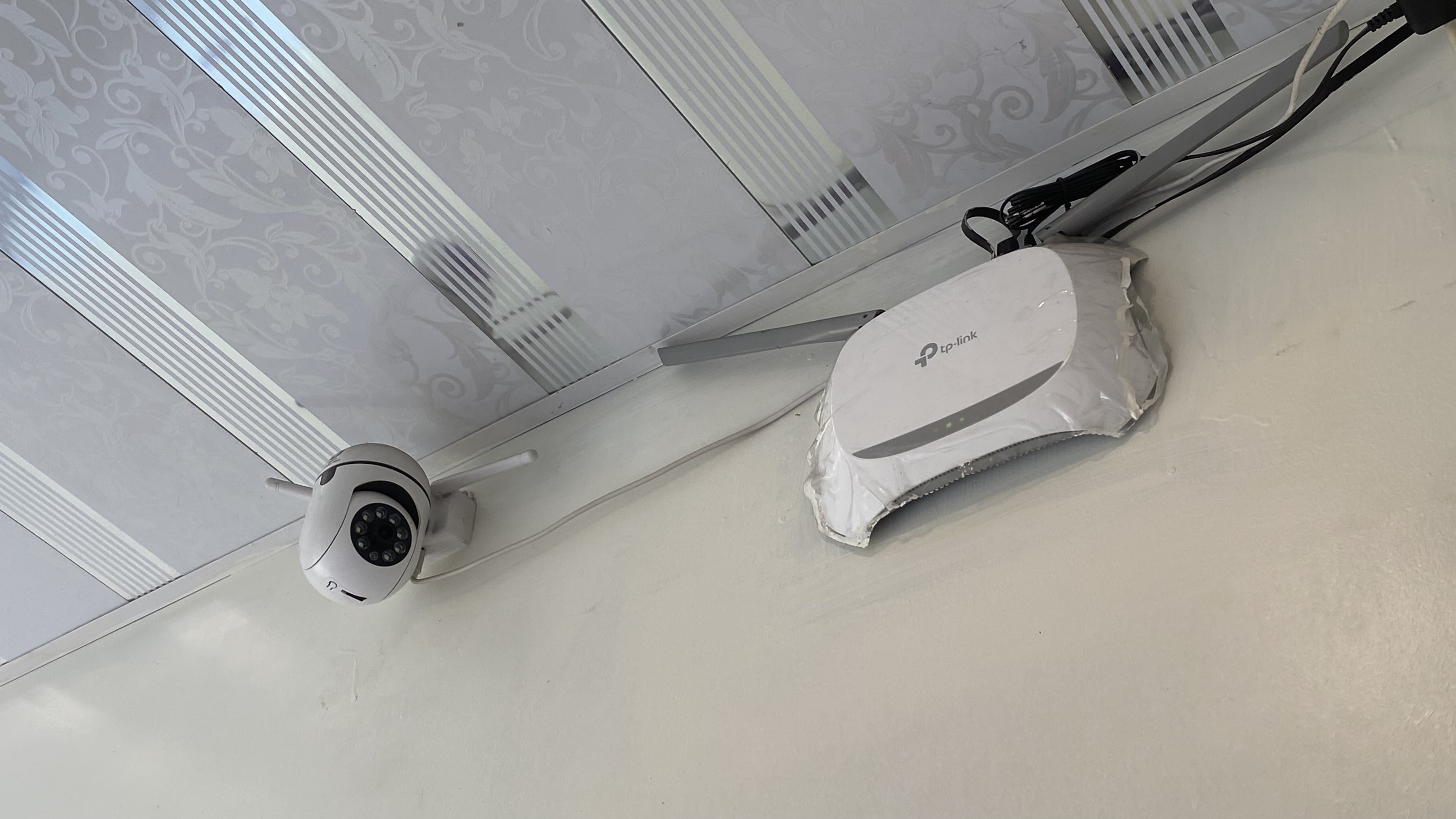 WiFi & CCTV